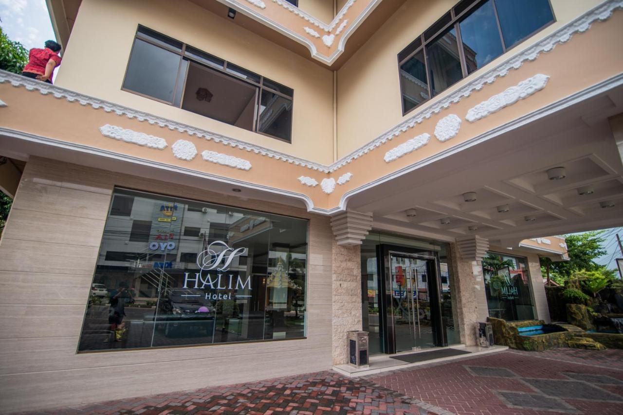 Halim Hotel Tanjung Pinang Εξωτερικό φωτογραφία
