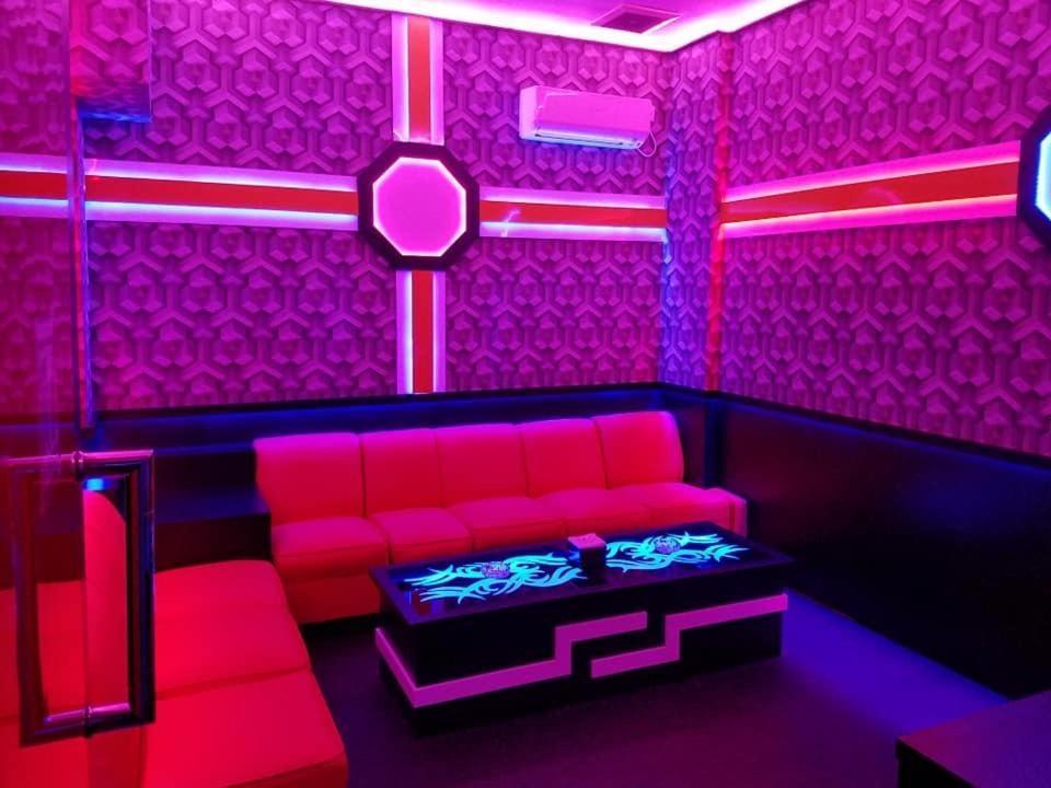 Halim Hotel Tanjung Pinang Εξωτερικό φωτογραφία