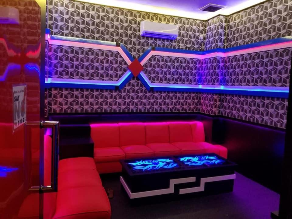 Halim Hotel Tanjung Pinang Εξωτερικό φωτογραφία