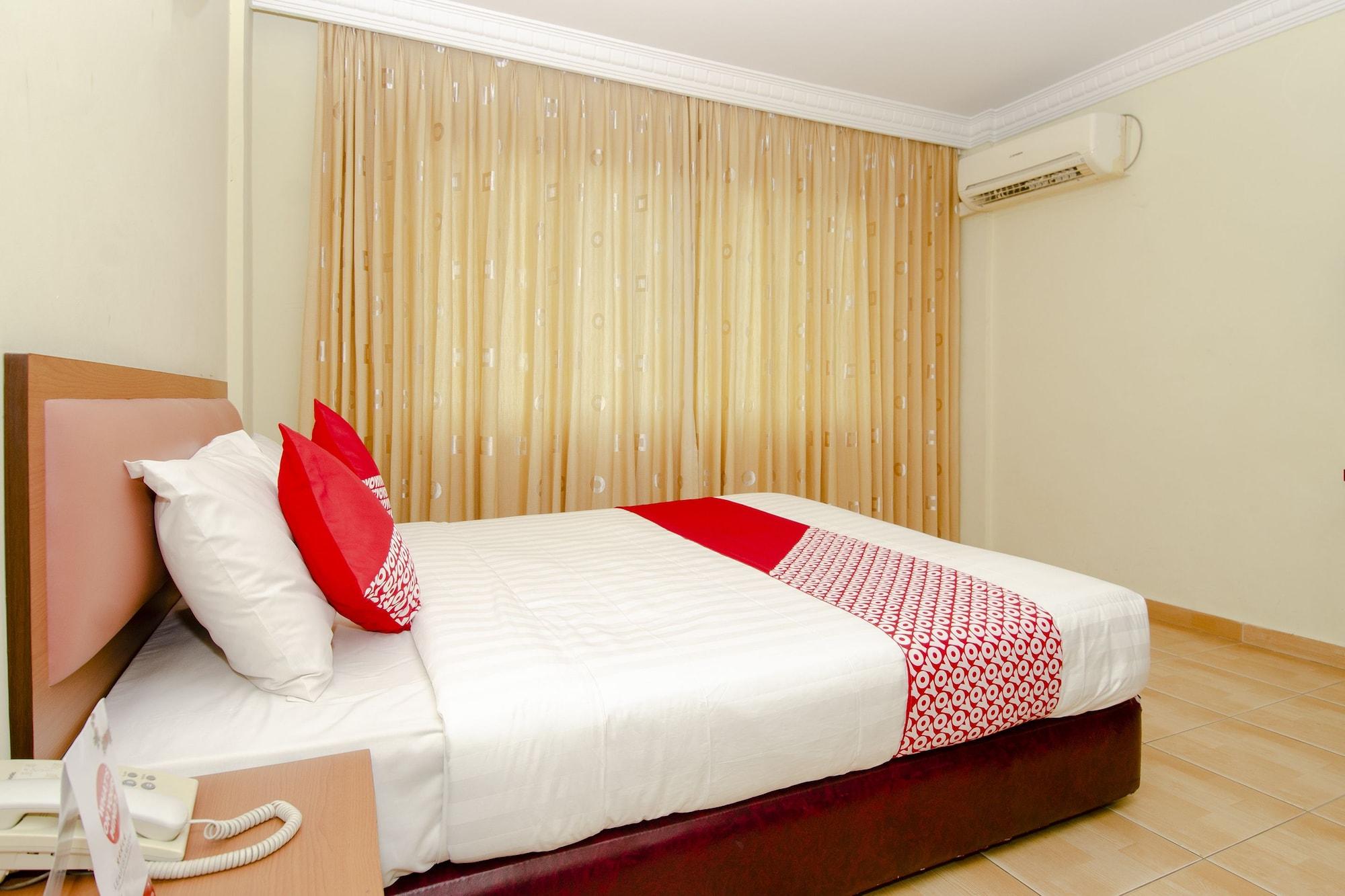 Halim Hotel Tanjung Pinang Εξωτερικό φωτογραφία